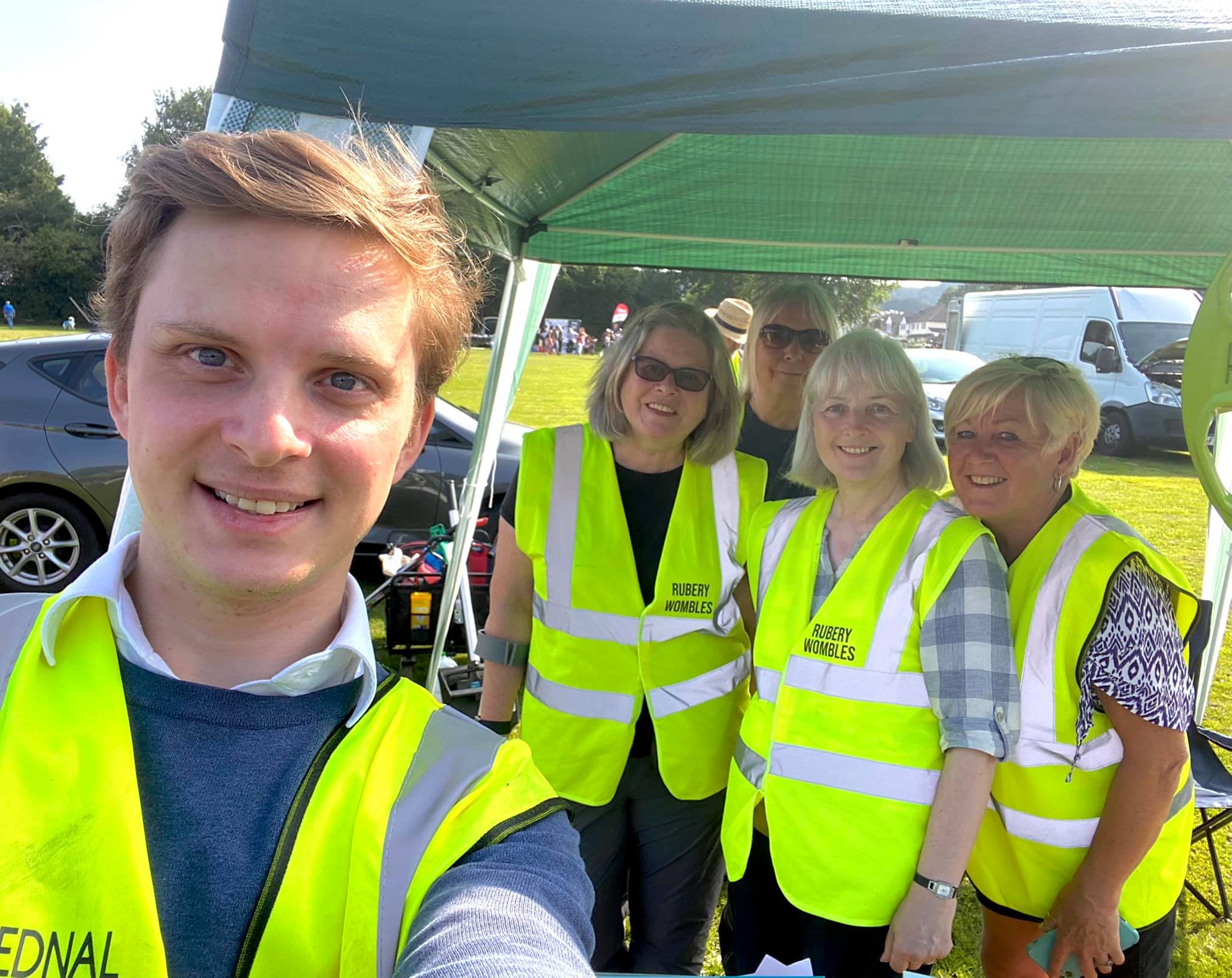 Tom Rubery Cllr Simon Morrall Celebrates Rubery Festival 2021 with the Wombles ...